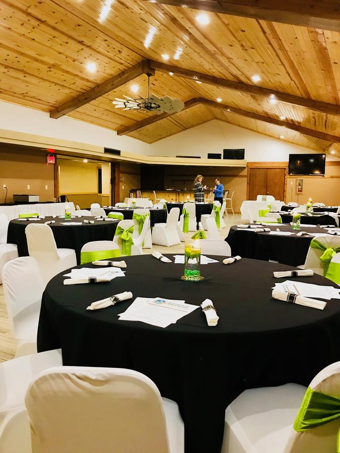 Round Barn Lodge Spring Green Extérieur photo