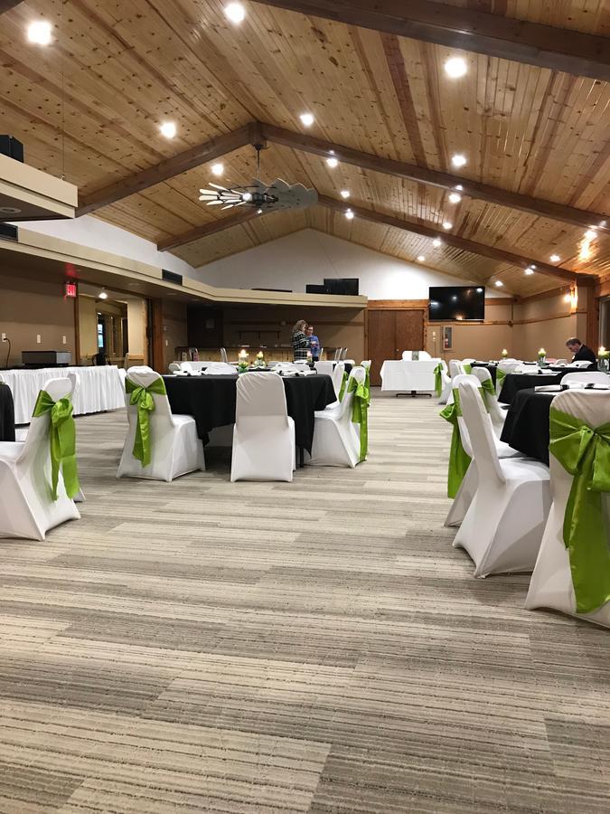 Round Barn Lodge Spring Green Extérieur photo